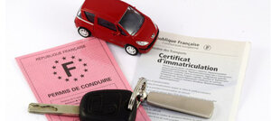 Demandes d'immatriculation et de permis de conduire