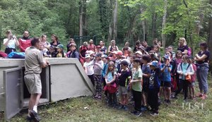 Sortie scolaire dans les bois